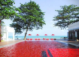 El color de nuestra piscina, más allá del azul piscina valencia